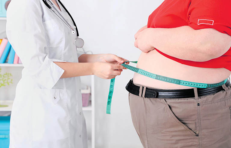 Giảm cân nếu đang bị thừa cân béo phì để tránh tạo áp lực và tăng tổn thương lên các khớp bị viêm