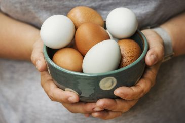 bệnh gout ăn được trứng không