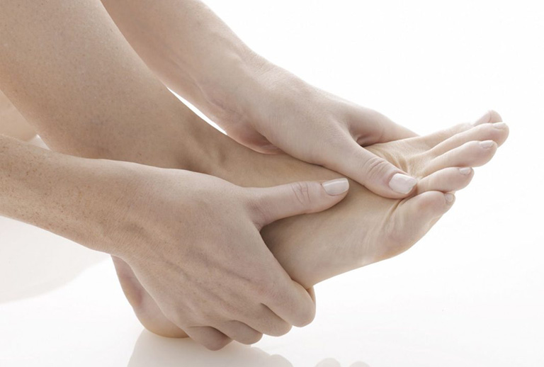  Đau mu bàn chân là bệnh gì? Cách nhận biết, điều trị