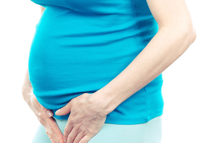 Sự gia tăng kích thước của thai nhi làm tăng áp lực lên khung xương chậu và gây đau