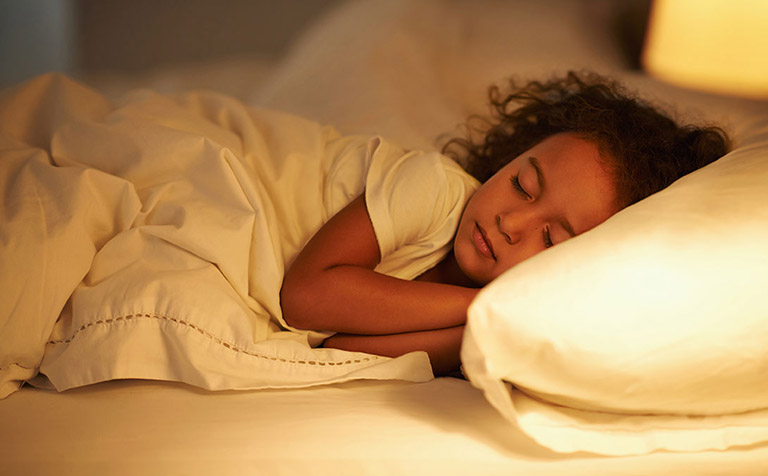 tư thế ngủ giúp tăng chiều cao