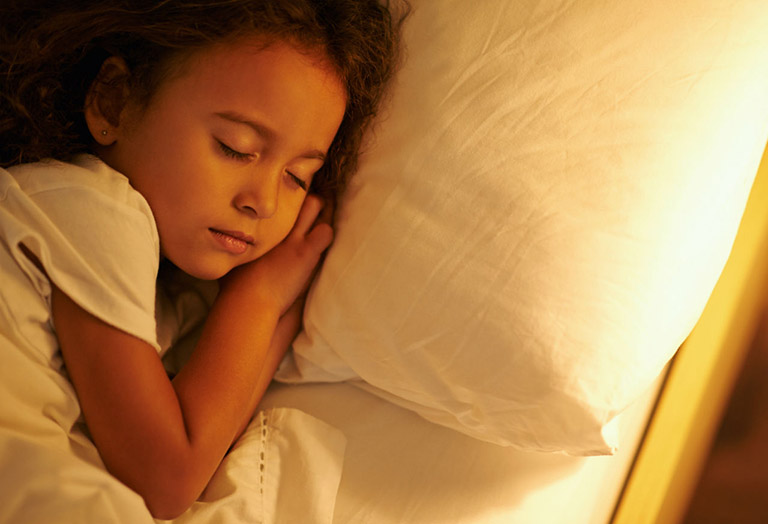 Một giấc ngủ tốt thúc đẩy sự phát triển và tăng trưởng ở trẻ em và thanh thiếu niên