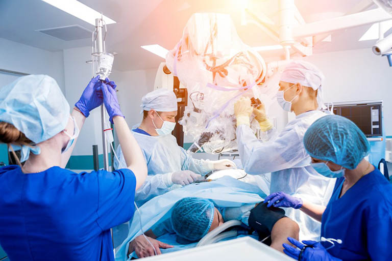 Lựa chọn cơ sở y tế có bác sĩ giỏi để tăng khả năng phẫu thuật thành công